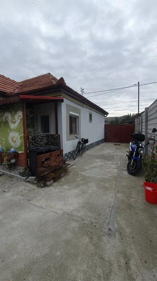 Casă cu 1 camere cu Teren 71 Mp în Cantemir