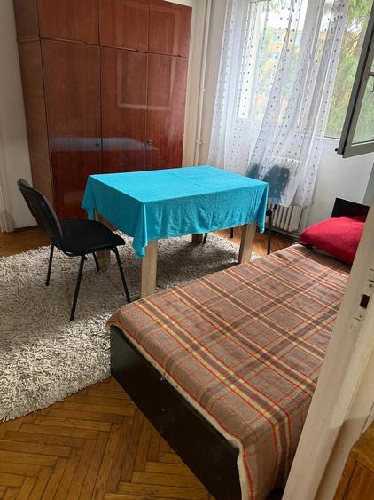 Apartament cu 2 camere decomandat în Horea