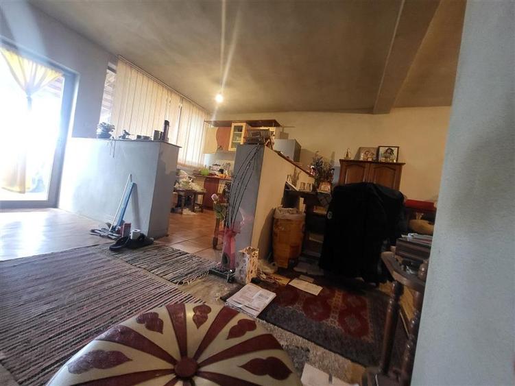 Casă cu 5 camere cu Teren 522 Mp în Sântandrei