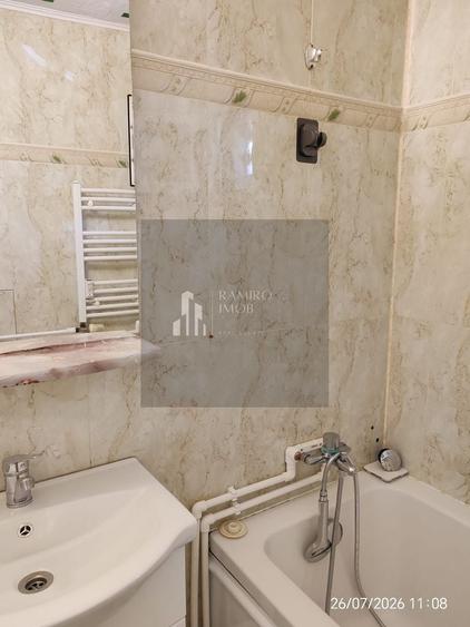Apartament cu 2 camere semidecomandat, mobilat în Brâncoveanu