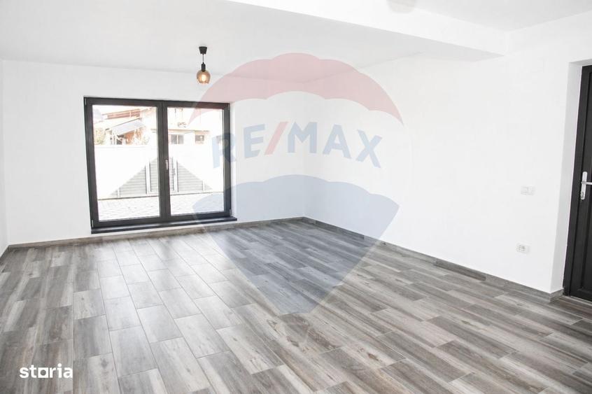 Casa Spatioasa Si Eficienta Energetic| 205Mp| Comision 0%| 5 Camere - 9