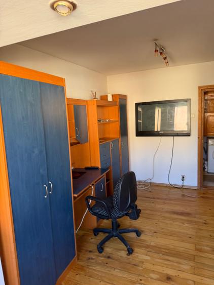 Apartament cu 2 camere semidecomandat în Coman