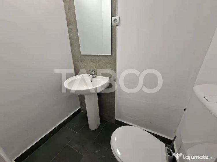 Apartament cu 3 camere decomandat în Mihai Viteazul
