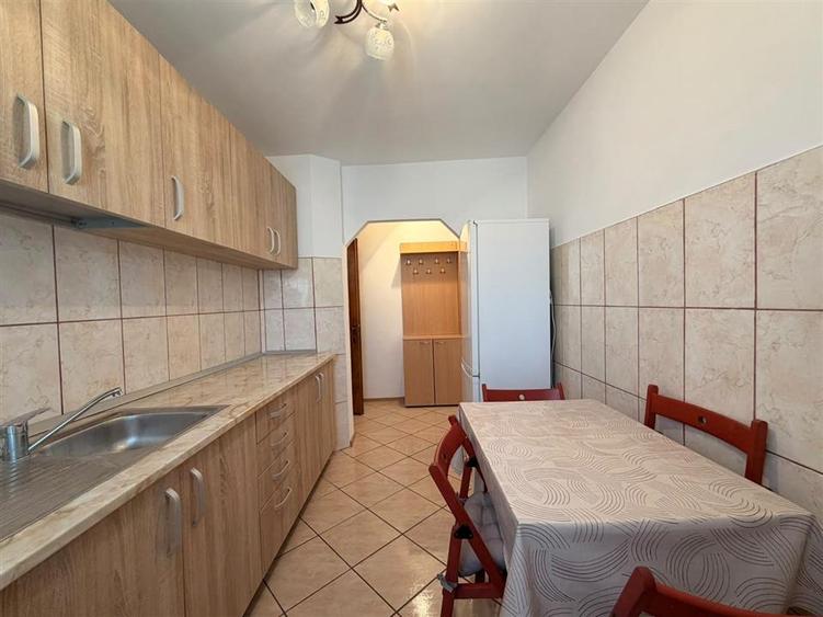 Apartament cu 2 camere semidecomandat în Bartolomeu