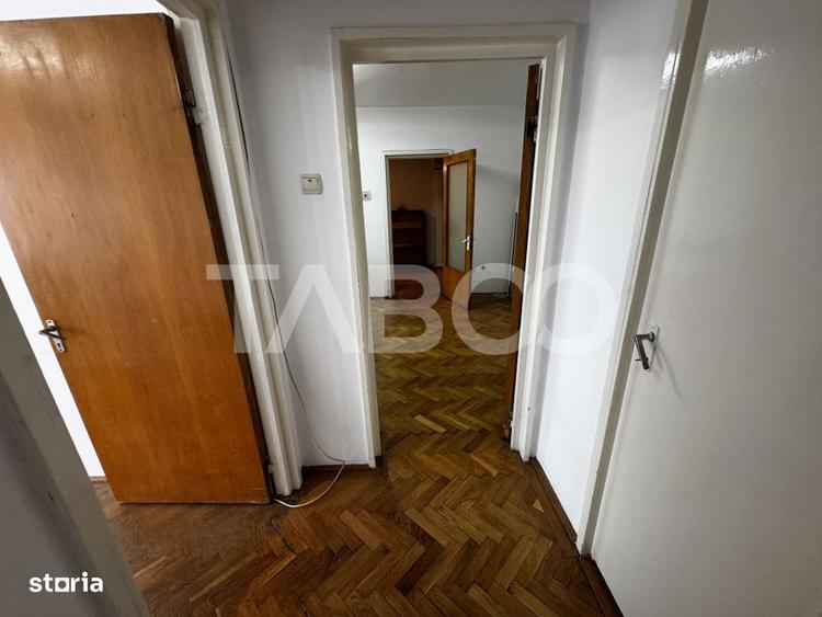 Apartament cu 2 camere semidecomandat, mobilat în Mihai Viteazul