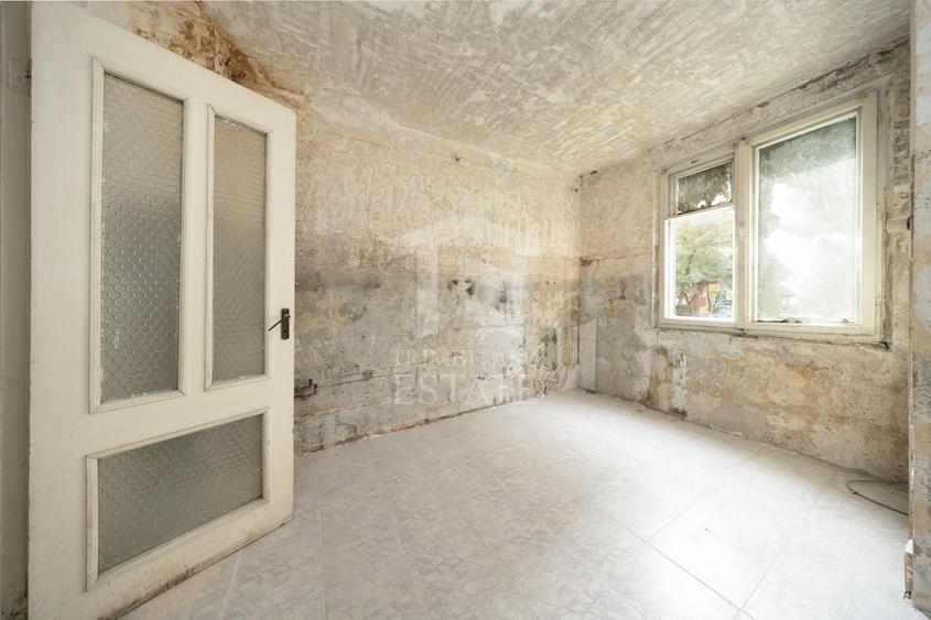 Apartament cu 3 camere decomandat în Triaj