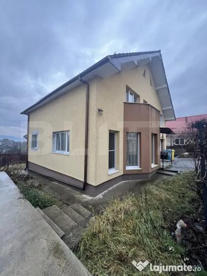 Casă cu 3 camere cu Teren 750 Mp în Cetății