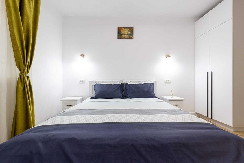 Casă cu 4 camere cu Teren 50 Mp în Central
