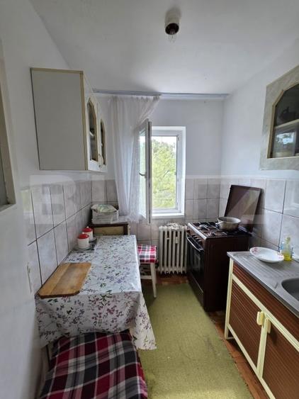 Apartament 3 camere, semidecomandat, 47 mp, zona M40 - 2