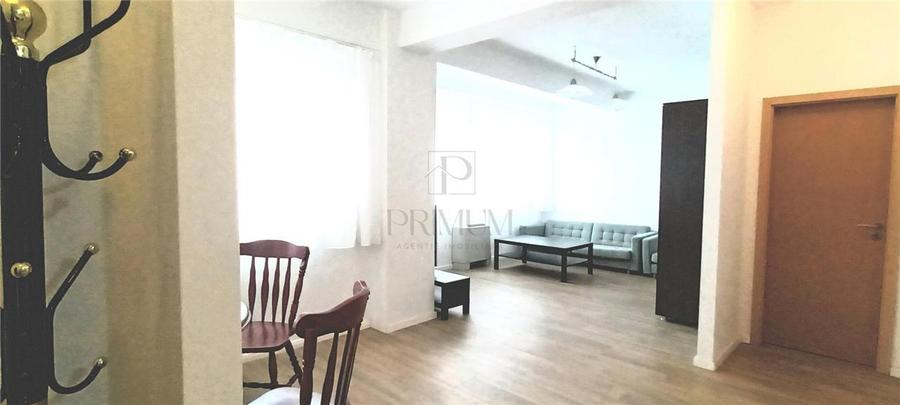 Apartament cu 2 camere decomandat, mobilat în Torontalului