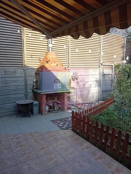 Casă cu 5 camere cu Teren 240 Mp în Tei