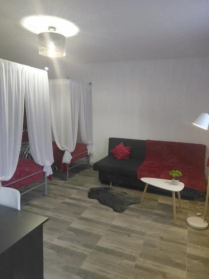 Casă cu Teren 40 Mp în Bariera Vâlcii