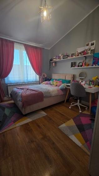 Duplex cu 4 camere cu Canalizare în Valea Adâncă