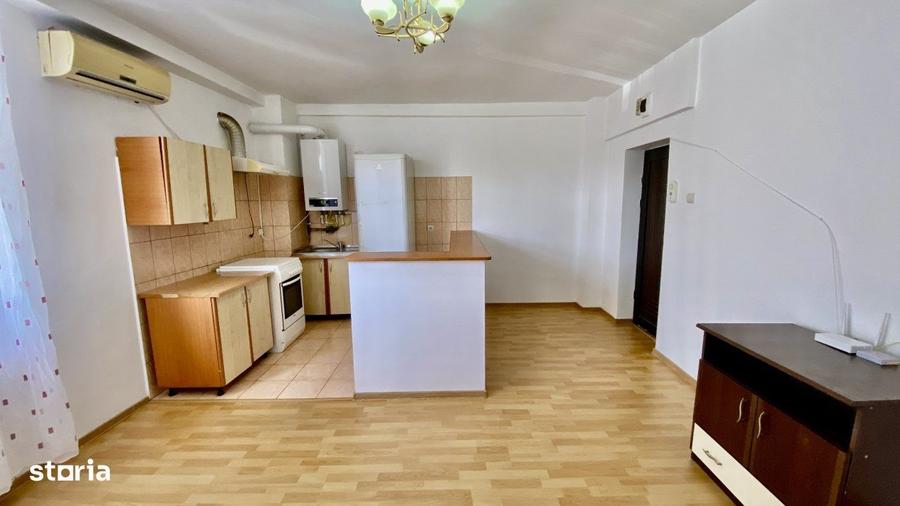 Apartament cu 2 camere semidecomandat în Teilor
