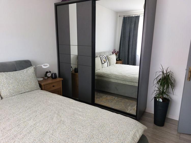 Apartament cu 2 camere decomandat în Florești
