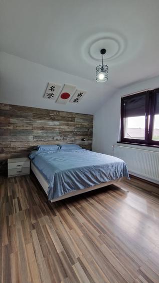 Casă individuală cu 5 camere cu Garaj în Berceni