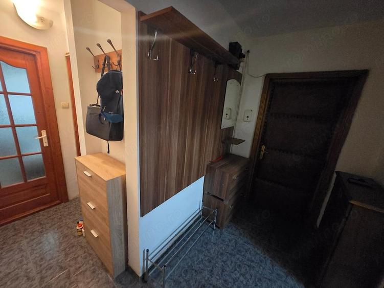 Apartament cu 3 camere decomandat în Aradului