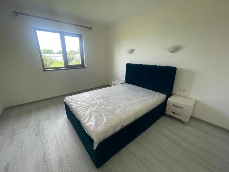 Casă cu 2 camere cu Teren 700 Mp în Piscu