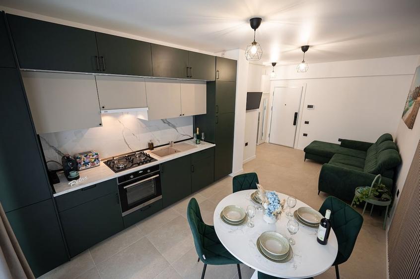 Apartament cu 2 camere decomandat în Mamaia-Sat
