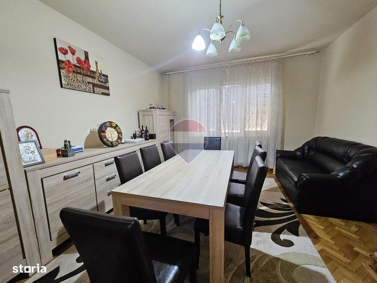 Casă cu 4 camere în Central