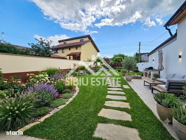 Casă cu 4 camere în Central