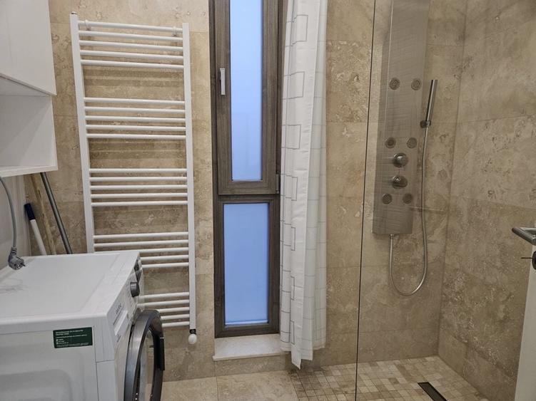 Apartament cu 2 camere decomandat în Eremia