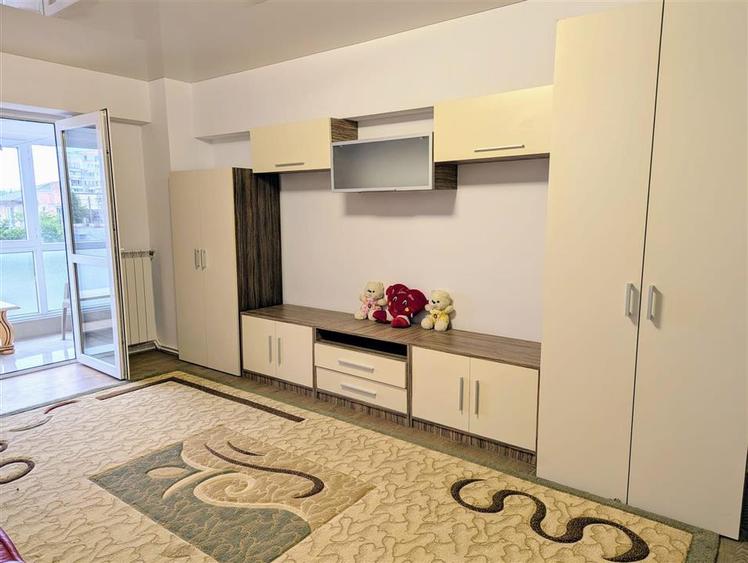 Apartament cu 2 camere decomandat în Buzaului