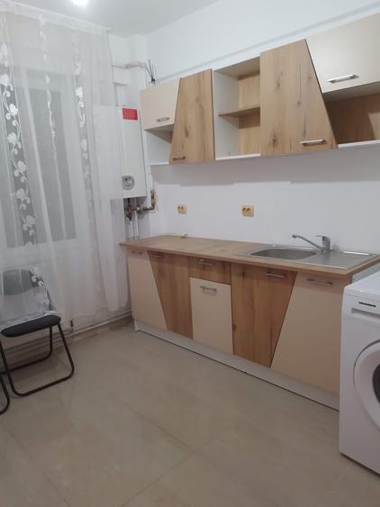 Inchiriez apartament ultracentral in Gaesti - 4