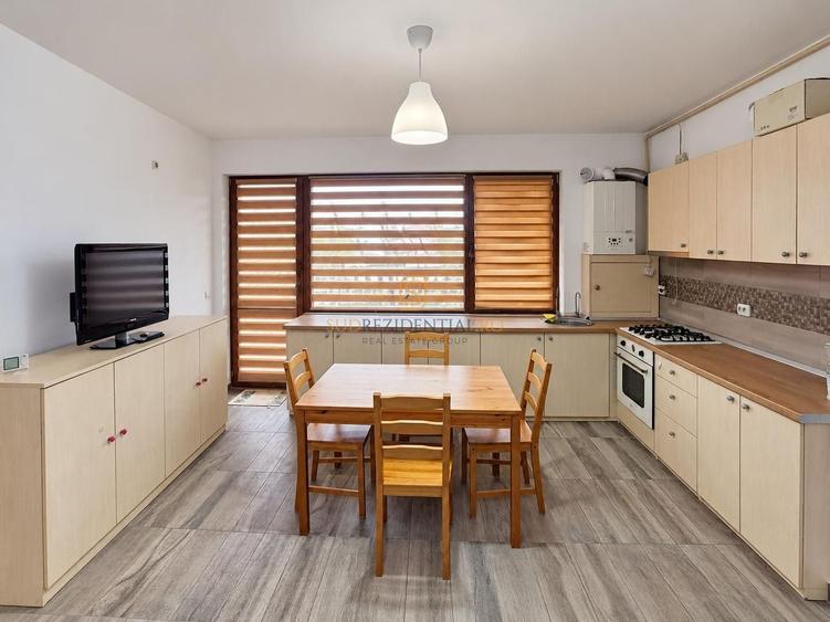 Apartament cu 2 camere semidecomandat, mobilat în Metalurgiei