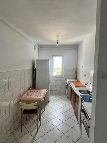Apartament 2 camere, decomandat, zona Vest - 3