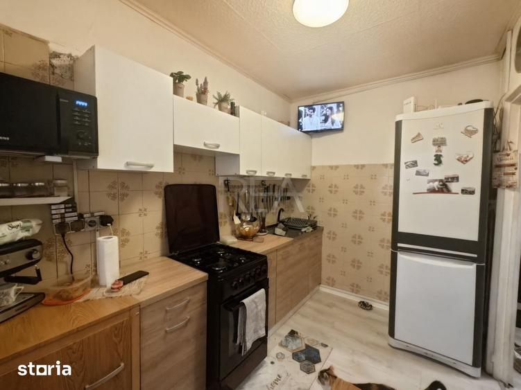 Apartament cu 3 camere decomandat în Giurgiului
