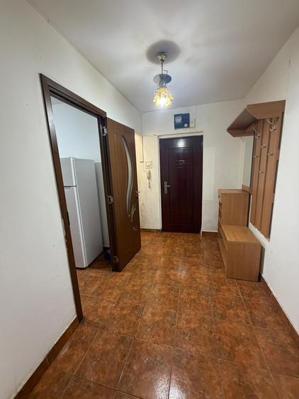Drumul Taberei-Metrou etaj 1/4 .Apartament 3 Camere - 4