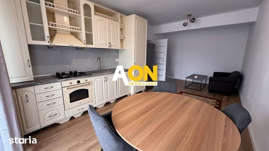 Apartament cu 3 camere, mobilat în Central