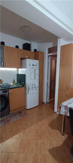 Apartament cu 4 camere decomandat în Aradului
