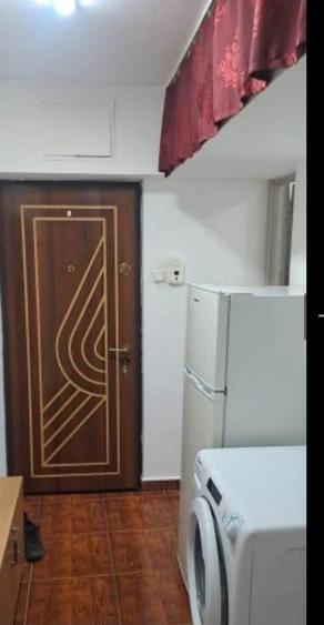 Apartament cu 2 camere în Km 4-5