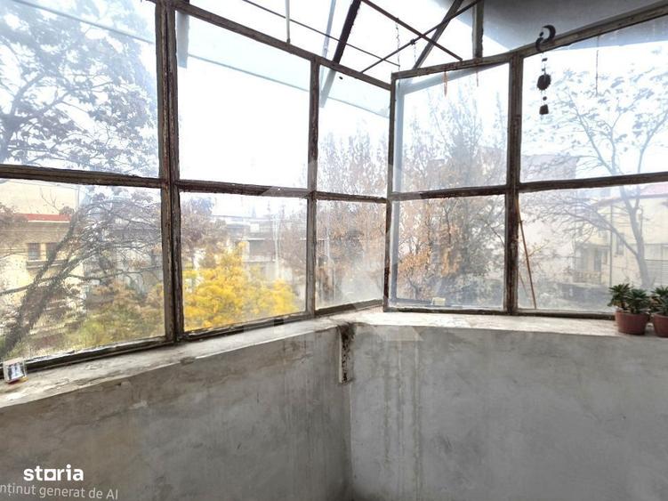 Apartament cu 5 camere decomandat, mobilat în Dacia