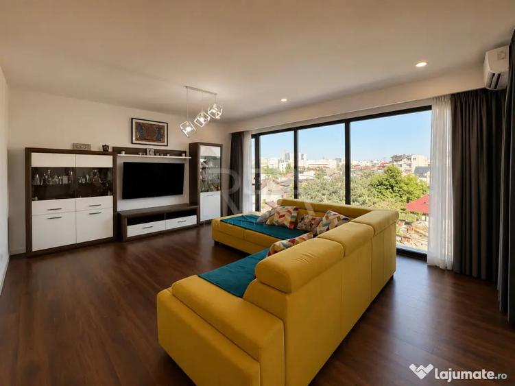 Apartament cu 3 camere decomandat în Banu Manta