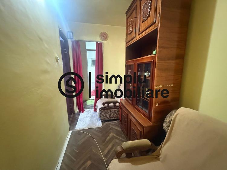 Apartament cu 3 camere decomandat în 1 Mai