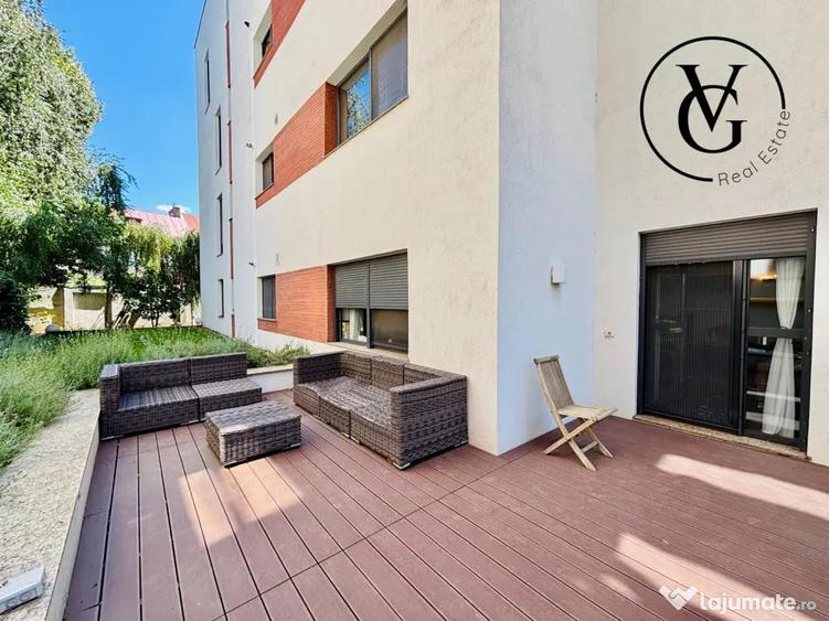 Apartament cu 4 camere decomandat în Central