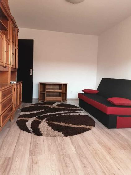 Apartament cu 2 camere decomandat în Astra