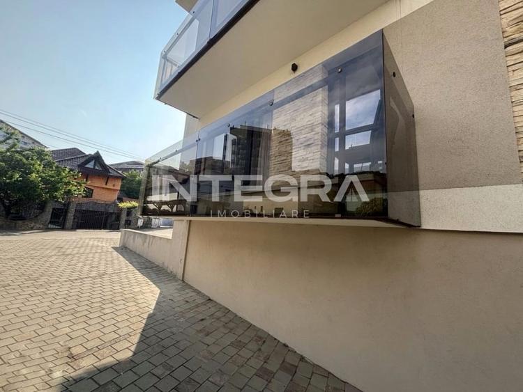 Apartament  Lux 3 Camere | 2 Parcari | Zona Verde | str. Eugen Lovinesc - 11