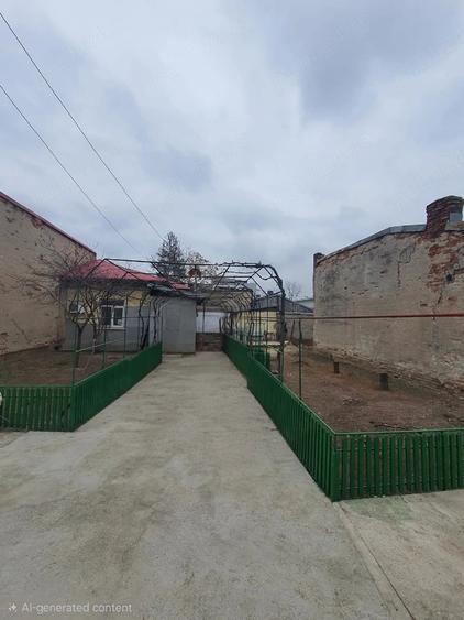 Casă cu 4 camere cu Teren 448 Mp în Rahova