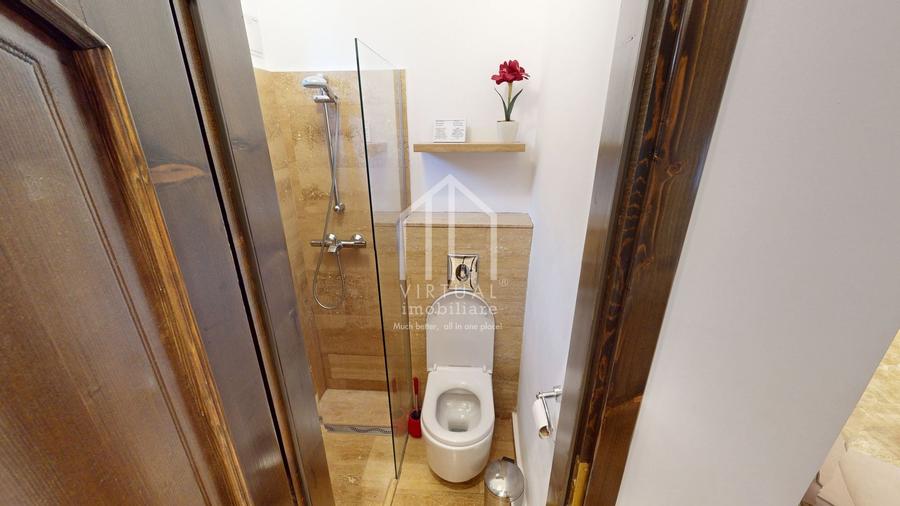 Apartament cu 3 camere semidecomandat, mobilat în Ultracentral