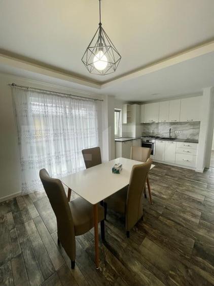 Apartament cu 2 camere semidecomandat, mobilat în Florești