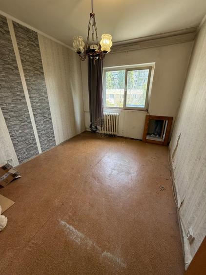 3 Camere | Decomandat | An constructie 1979 | Zona Gorjului - 5
