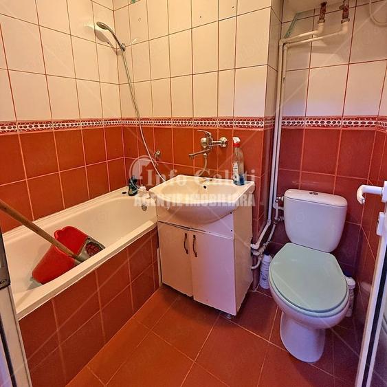 Apartament cu 2 camere nedecomandat în Micro 40