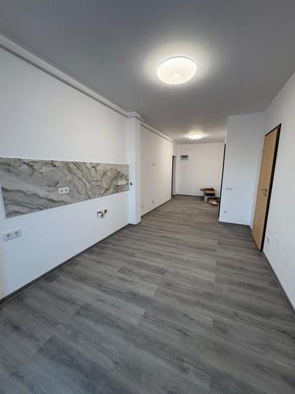 Apartament cu 2 camere semidecomandat în Săsar