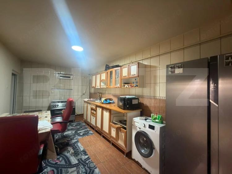 Casă cu 4 camere cu Teren 262.7 Mp în Central