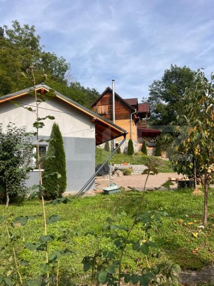 Casă cu 4 camere cu Teren 1809 Mp în Ocoliș