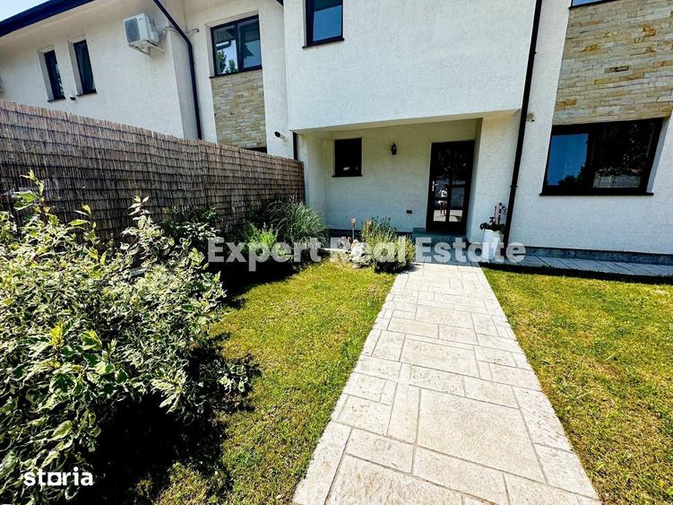Casă cu 4 camere cu Teren 300 Mp în Central